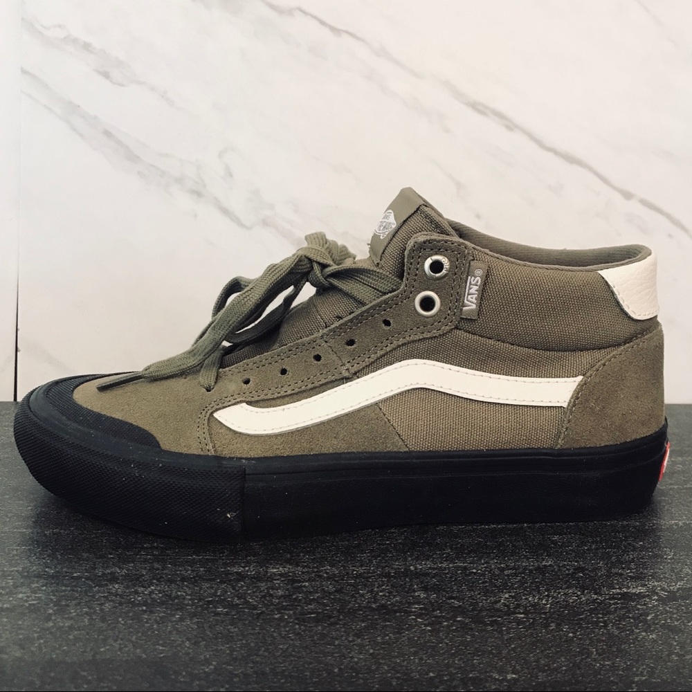 NEW Vans Gilbert Crockett Ivy Green Blk Sneakers - Picture 2 of 5